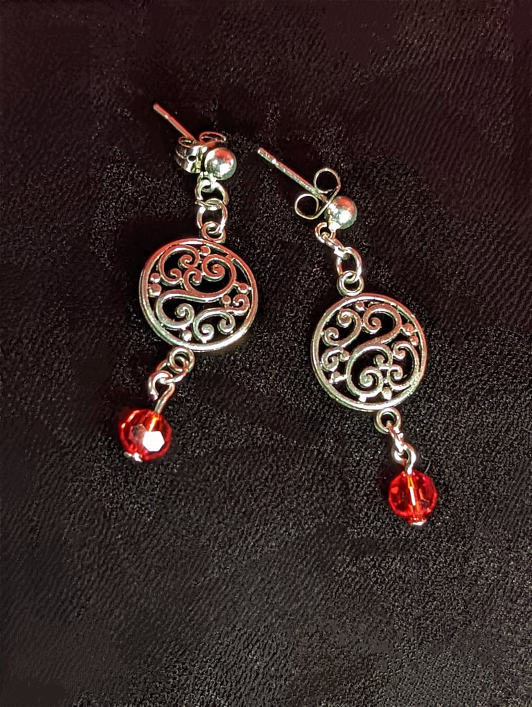 Swirly Circle Red Beaded Earrings