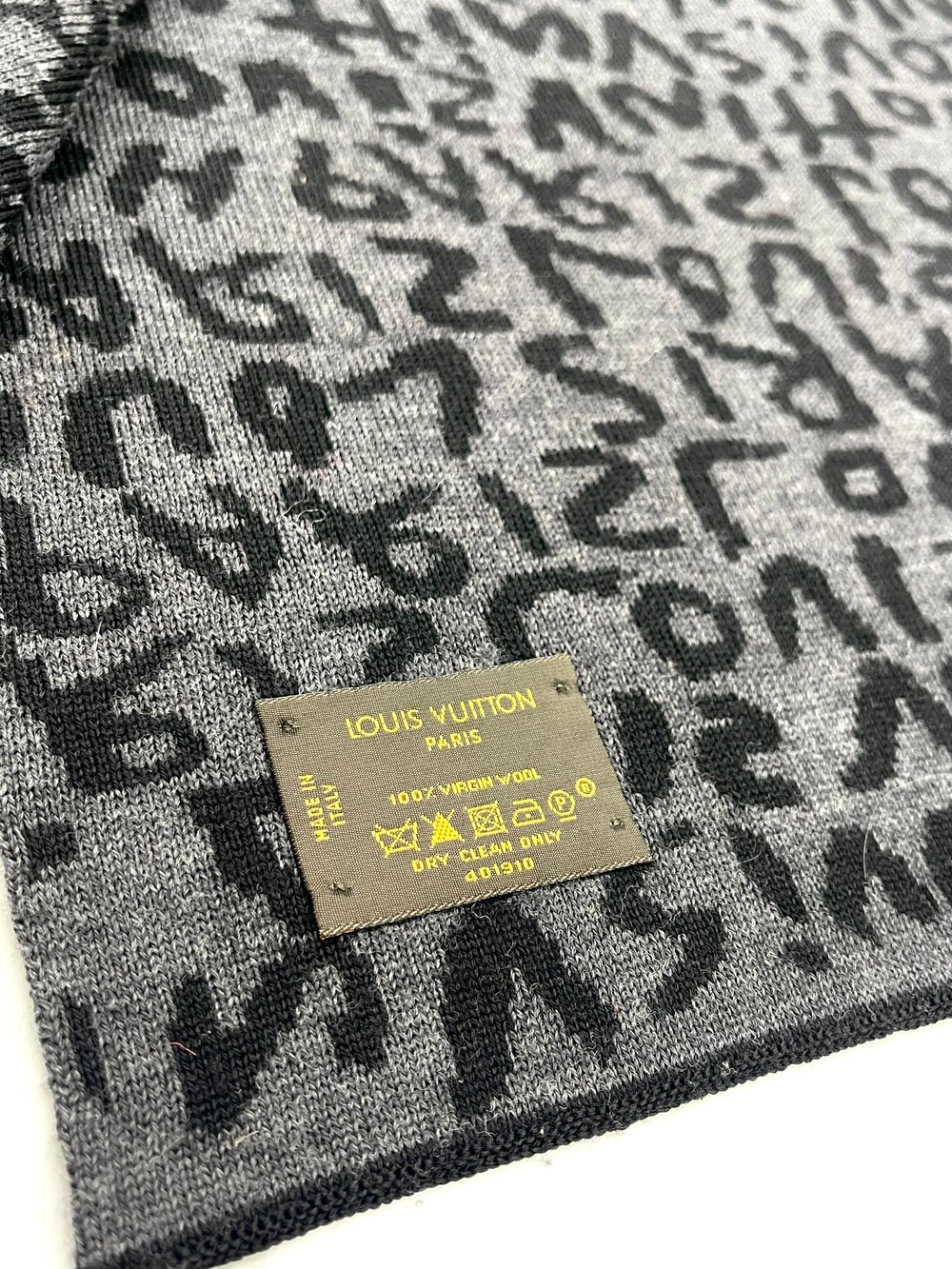 Louis Vuitton Stephen Sprouse Scarf