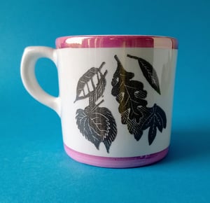 Ravilious cup - leaves