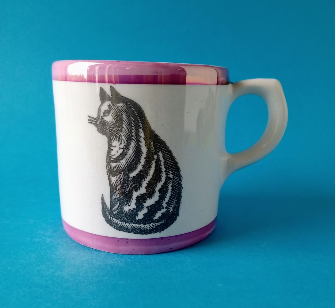 Ravilious cup - cat