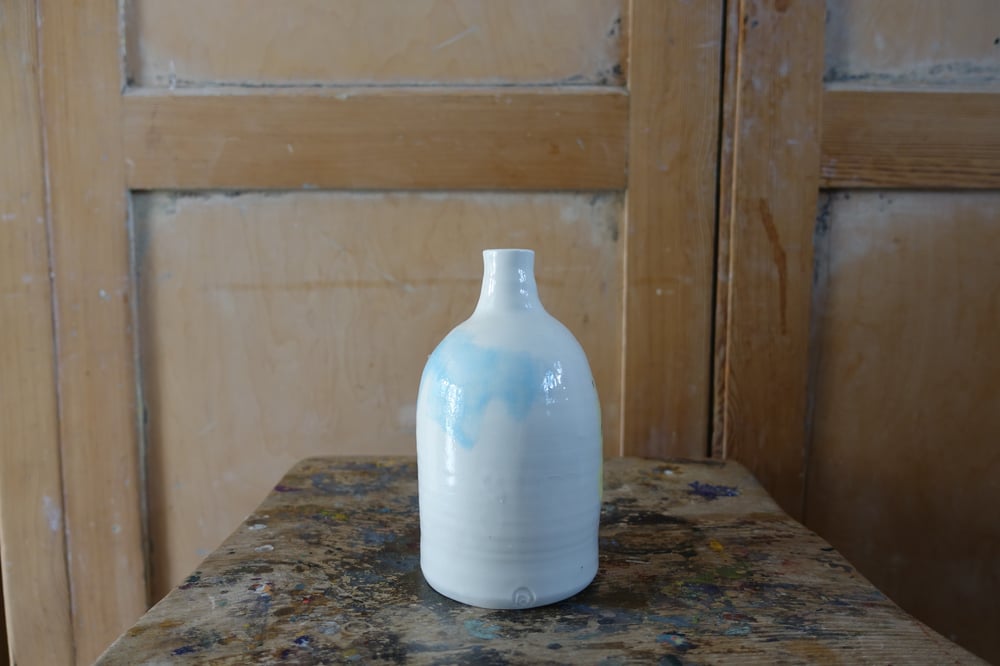 Image of Porcelain bottle with gold lustre and yellow glaze