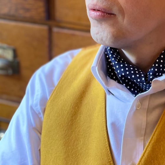 Image of Gent’s Navy and White Polka Dot Cravat and Pocket Square
