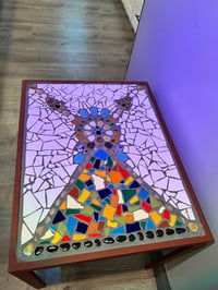 Image 3 of Mocha PYRAMID Mosaic table
