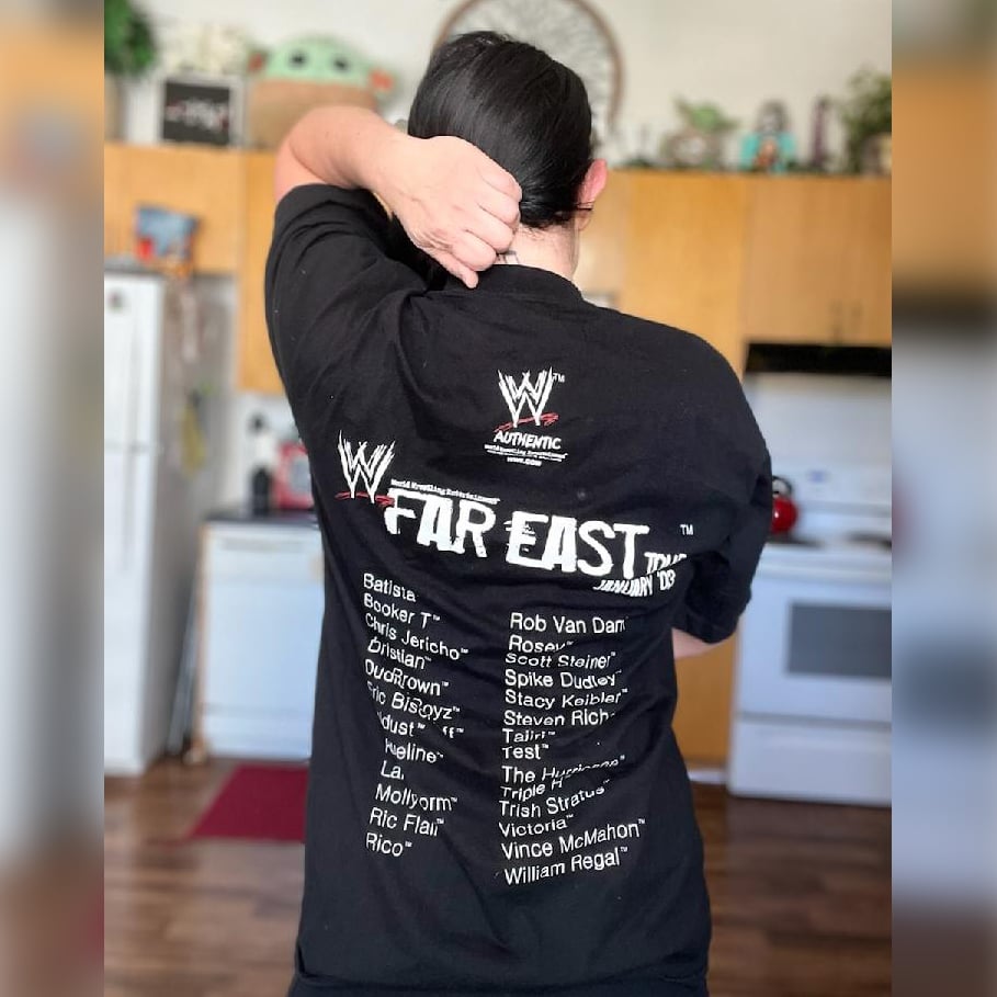 WWE Far East Tour 2003 T-Shirt + Free Signed 8X10