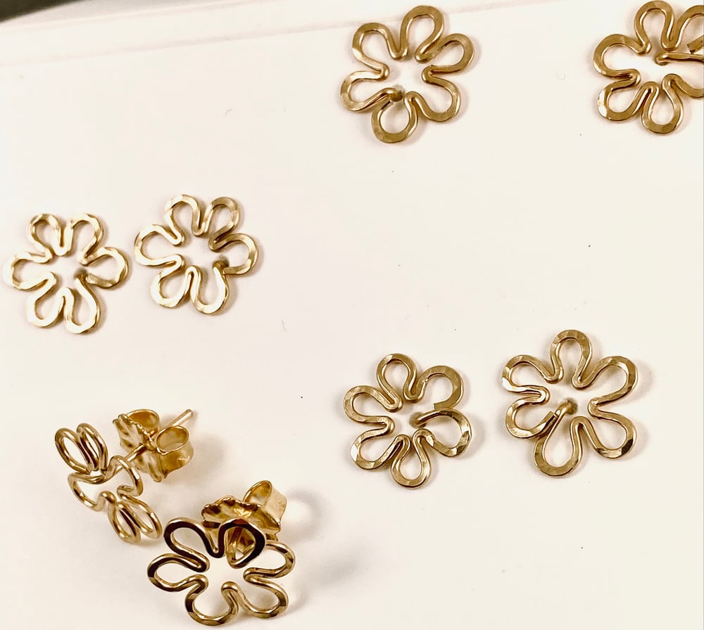 Image of Teeny Golden Flower Posts