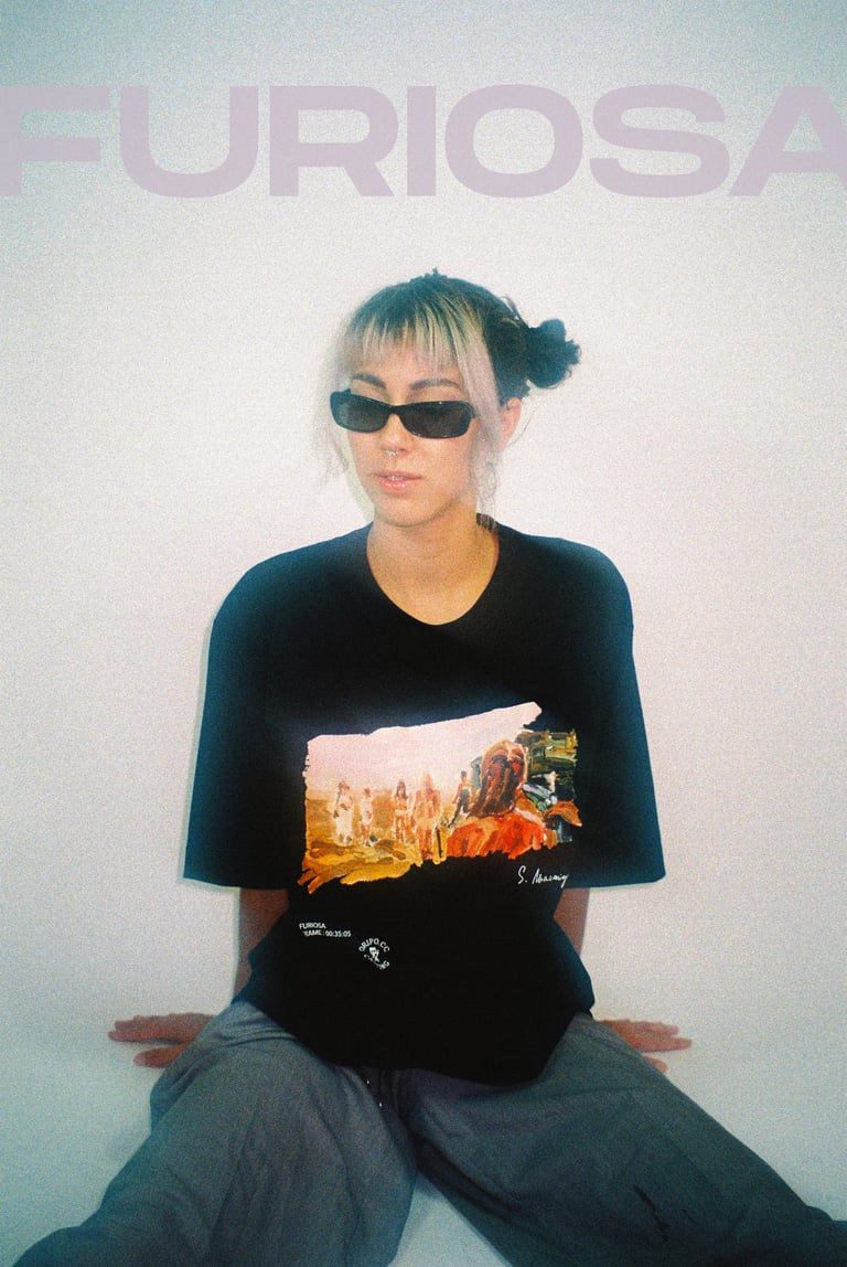 FURIOSA - OVERSIZE TEE (NOIR) Image 2