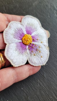 Image 3 of Broche Fleur AFTER BEE