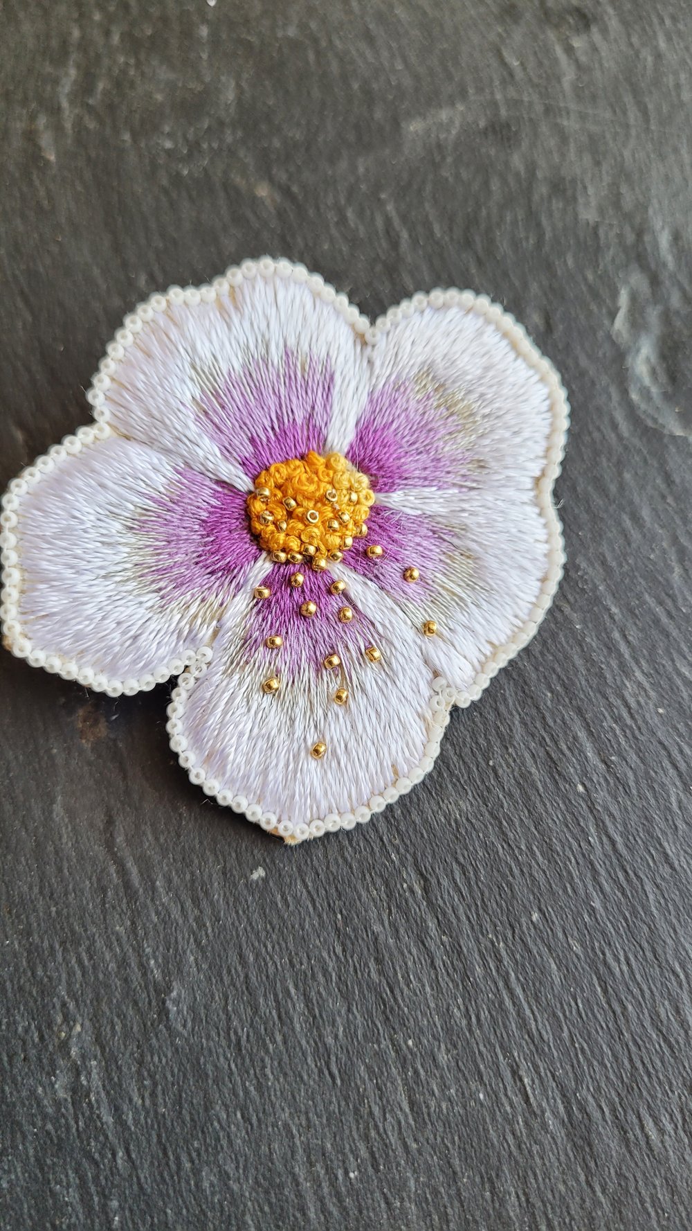 Image of Broche Fleur AFTER BEE