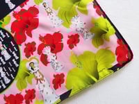 Image 2 of Cayenas Siurell Faceless dolls Scarf