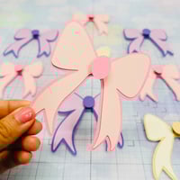 Image 1 of Bows LEI Pendant Die-Cut 1415