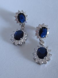 Image 4 of Kate Middleton Duchess of Cambridge Inspired Replikate Sapphire Oval Double Drop Earrings