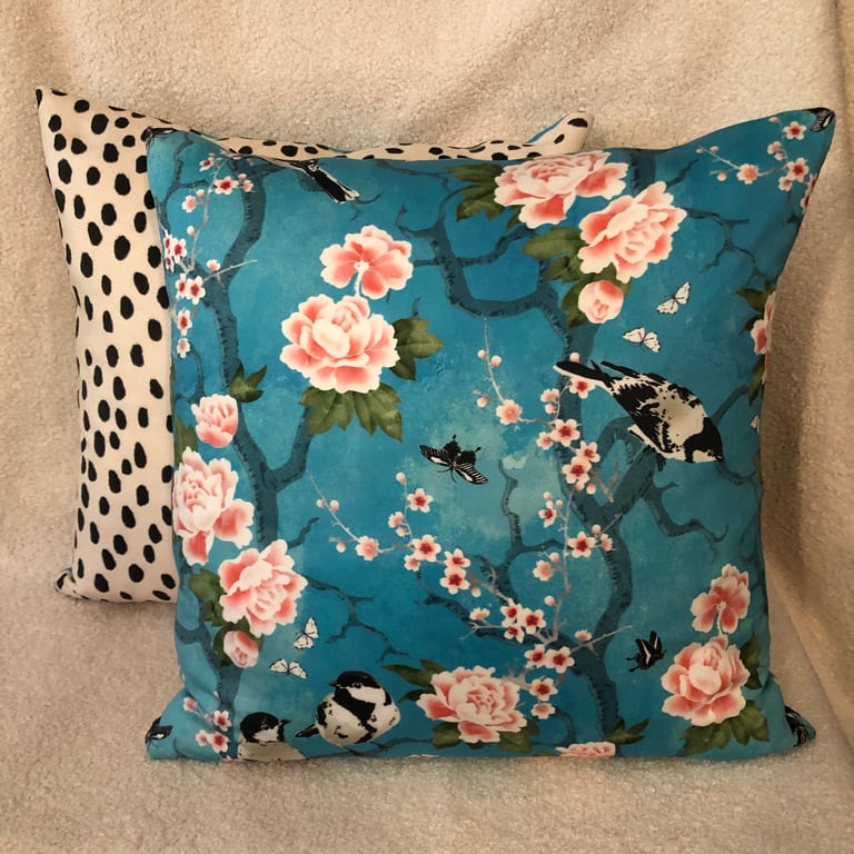 Chinoiserie Aqua cushion cover Image 4
