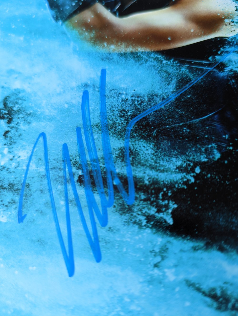 Tessa Thompson Signed Ragnarok 10x8 Photo