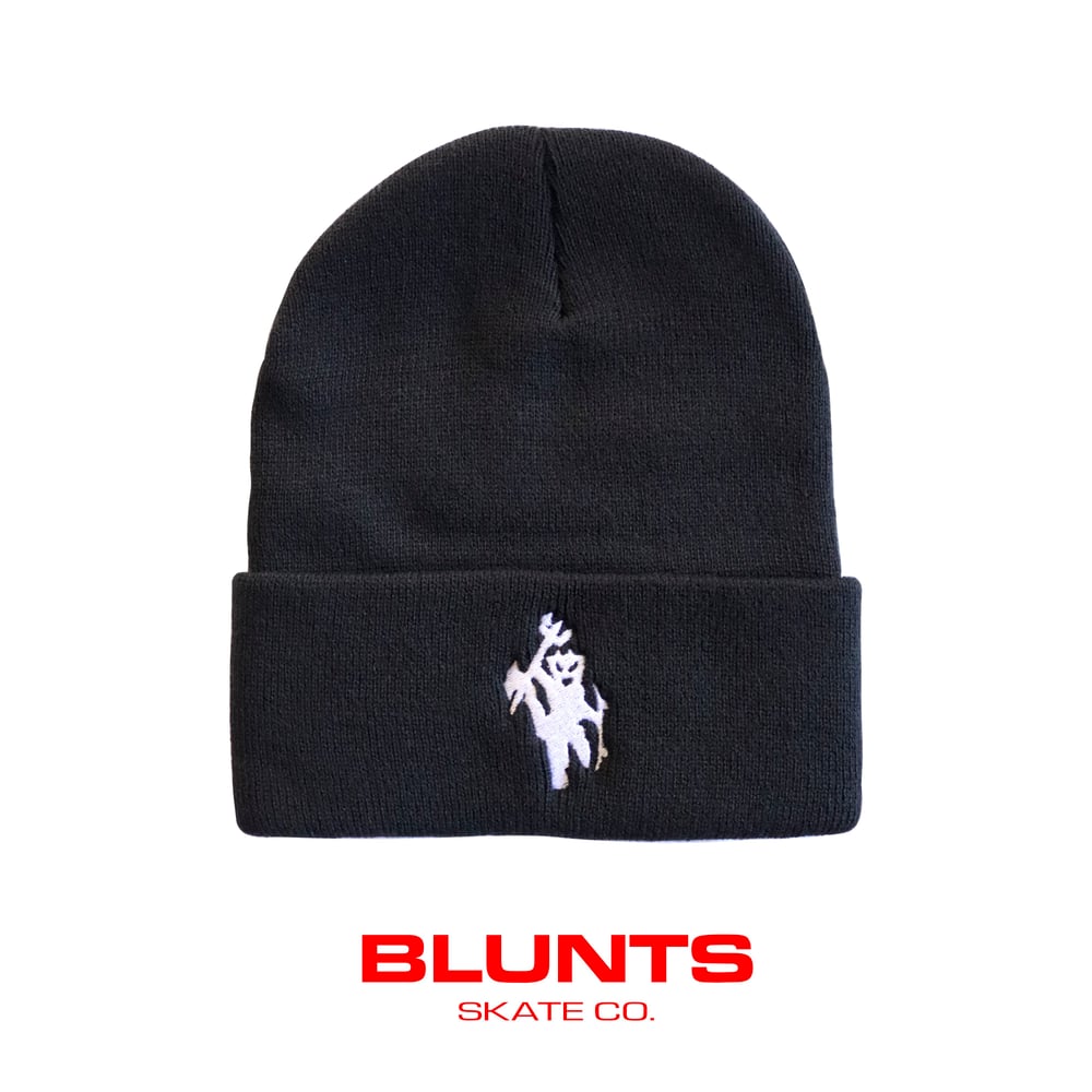 Image of (BLACK) BLUNTS CREST BEANIE 