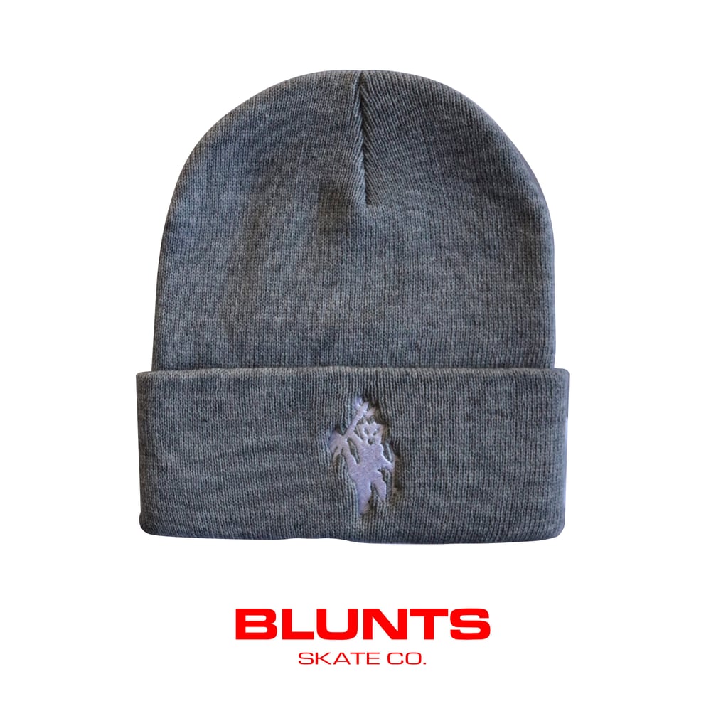 Image of (GREY) BLUNTS CREST BEANIE 