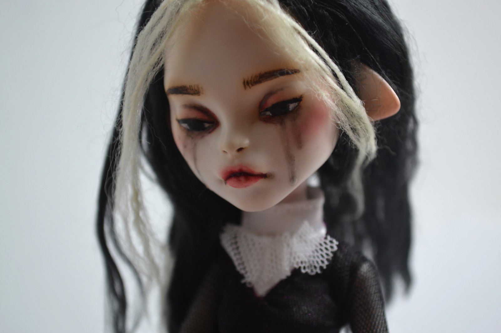 Grief - Banshee art doll inspired by loss | OOAK Custom (MADE TO ORDER ...