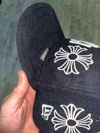 Image 2 of FLEECE MATERIAL (COLD WEATHER) NY YANKEES CUSTOM FITTED