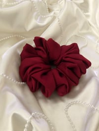 Image 3 of SCRUNCHIE OVERSIZED + STANDARD WINE