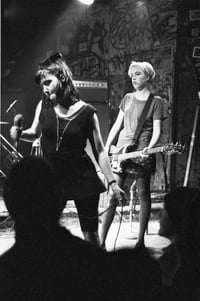 Michael Galinsky, Bikini Kill at CBGB, 1991