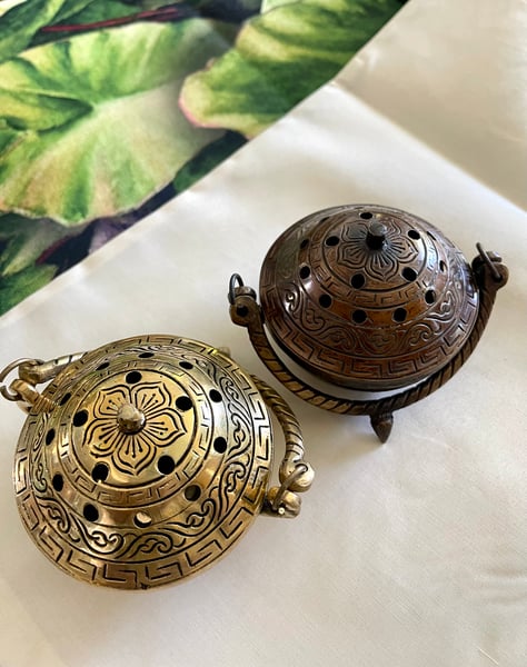 Image of Brass round incense holder 