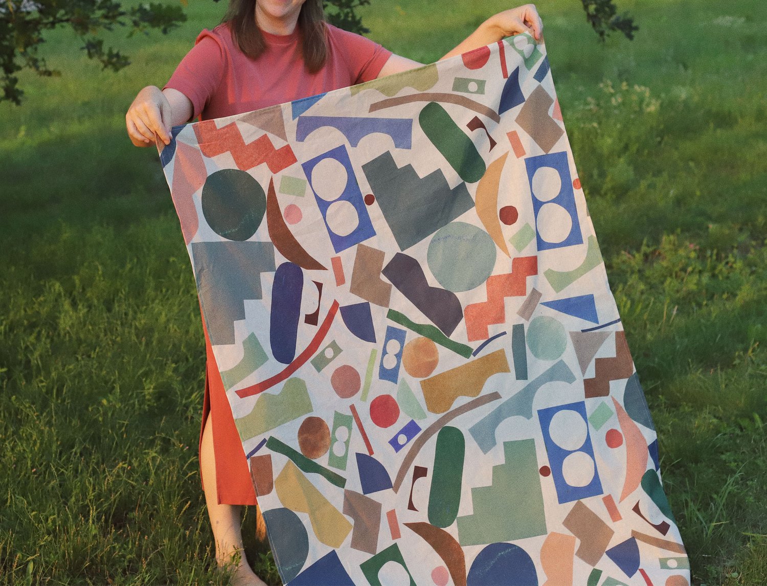 Image of COLOR SHAPES TABLE CLOTH / RUNNER