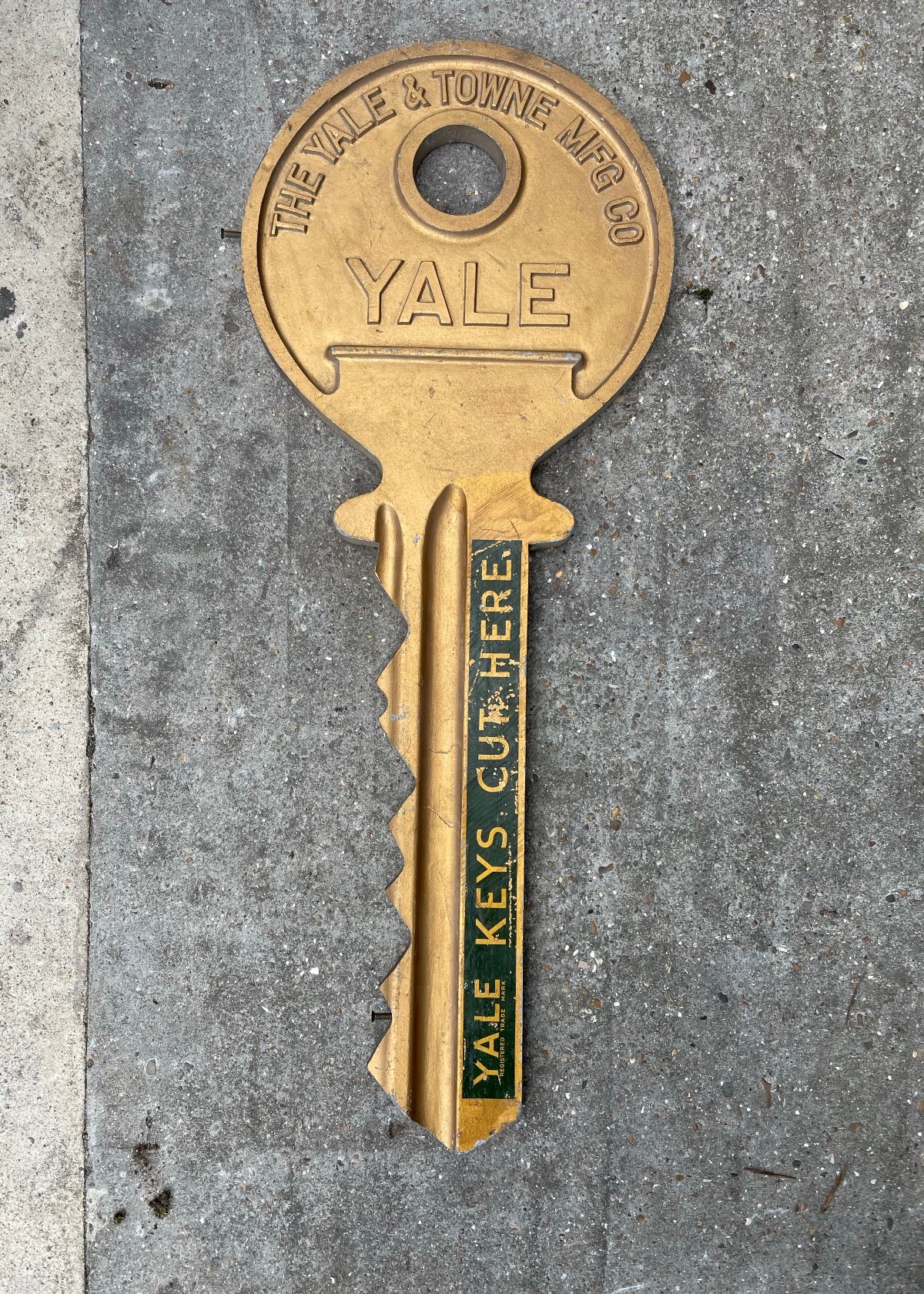 Image of Vintage Giant Yale Key Cutting  locksmith trade shop Sign RARE  1950's