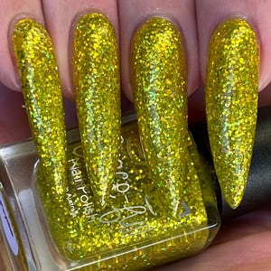 Image of Psyche a beautiful yellow based jelly with 3 sizes of  yellow holo glitter