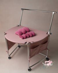 Image 1 of POSING TABLE_ORYGINAL-color dirty pink