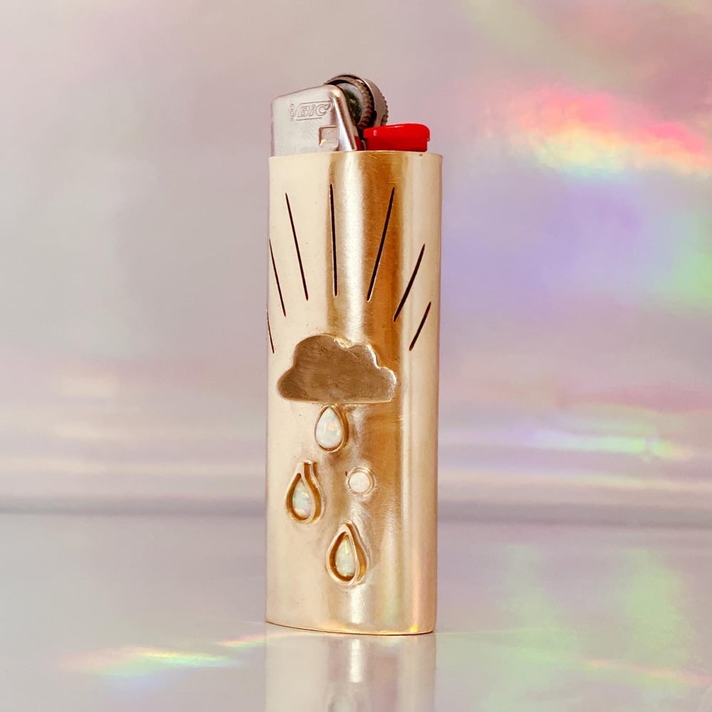 Image of Cloud Lighter Case with Opal