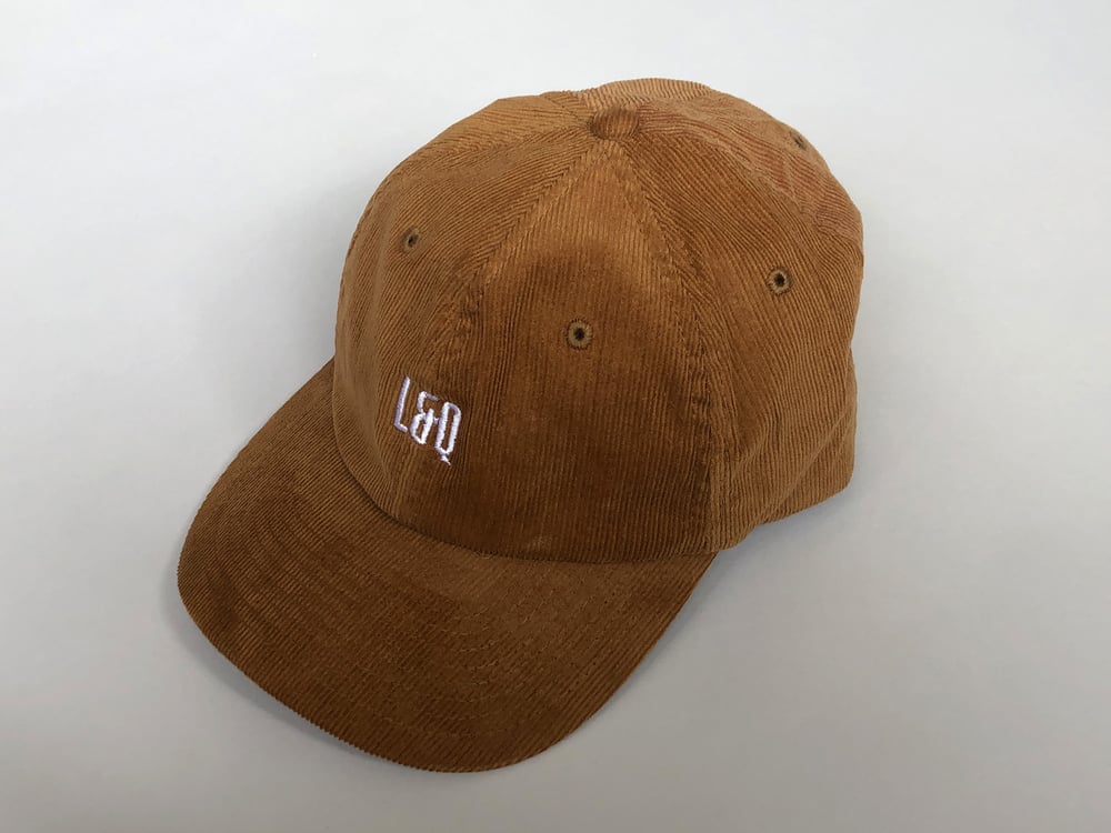 Image of L&Q Cord Cap in Camel