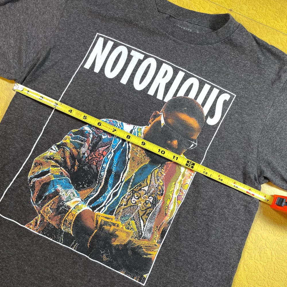 Tee: Brooklyn Mint - Notorious B.I.G. SIZE: S