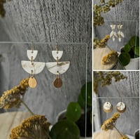 White & Gold Collection 