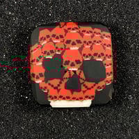 30mm x 30mm 14g pulled red multi skull of skulls design