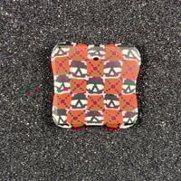 30mm x 30mm 7.3g pulled red, black and white cherry skull design
