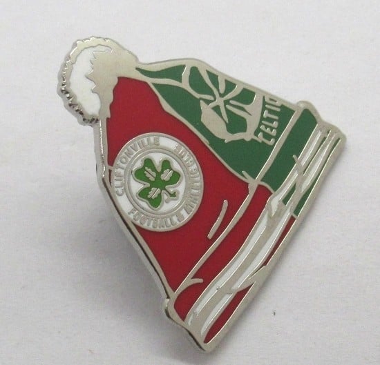 Celtic /Cliftonville retro ski hat badge in stock now! | CELTIC BADGES ☘️