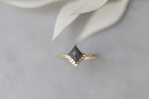 Image of *SALE - was £2950* 18ct Gold Rhombus Rose-cut Grey Diamond Ring (IOW194)