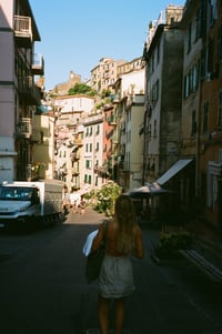 Image 4 of KODAK GOLD 200 