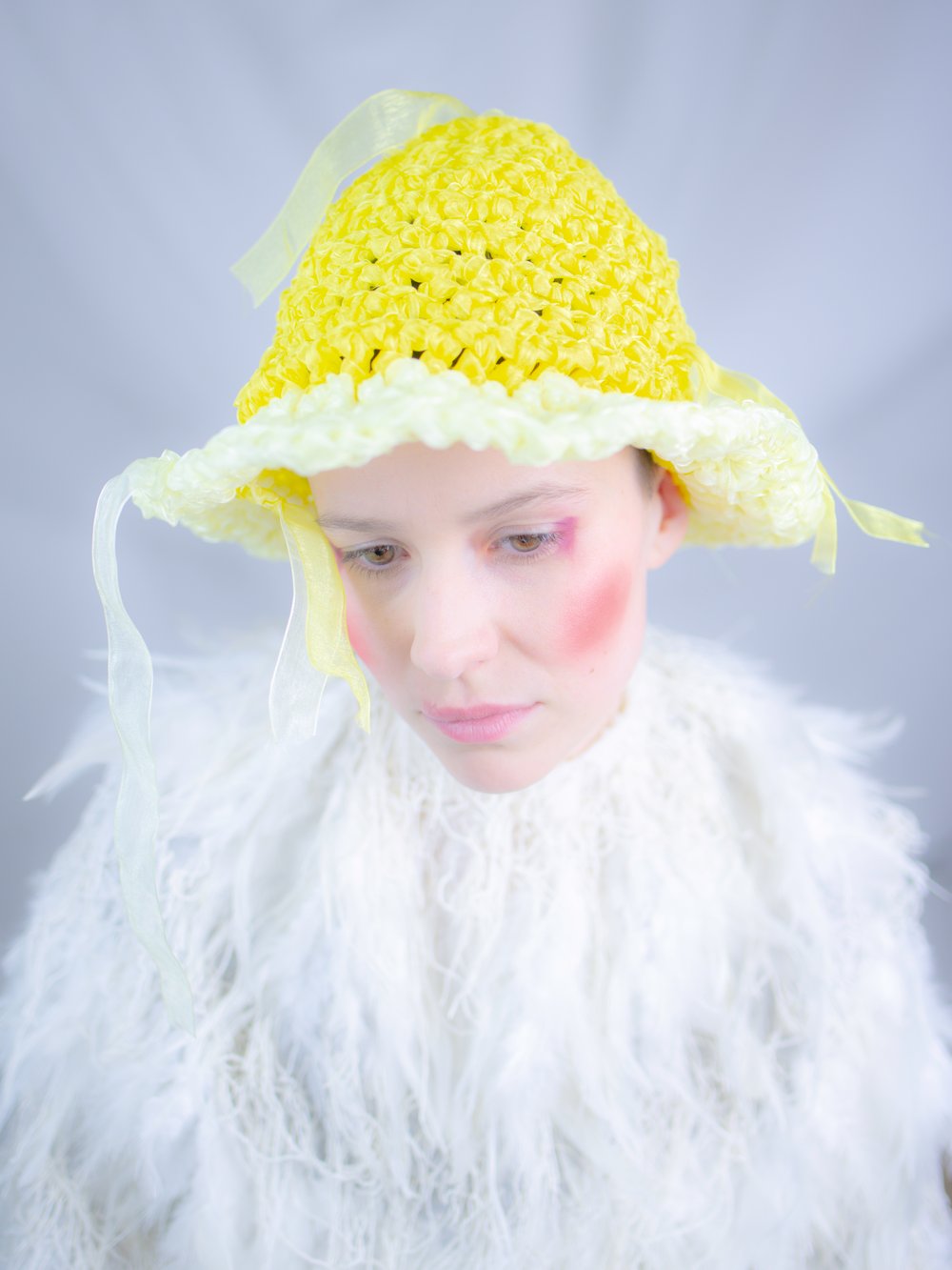 THE FLOWER-PICKING HAT