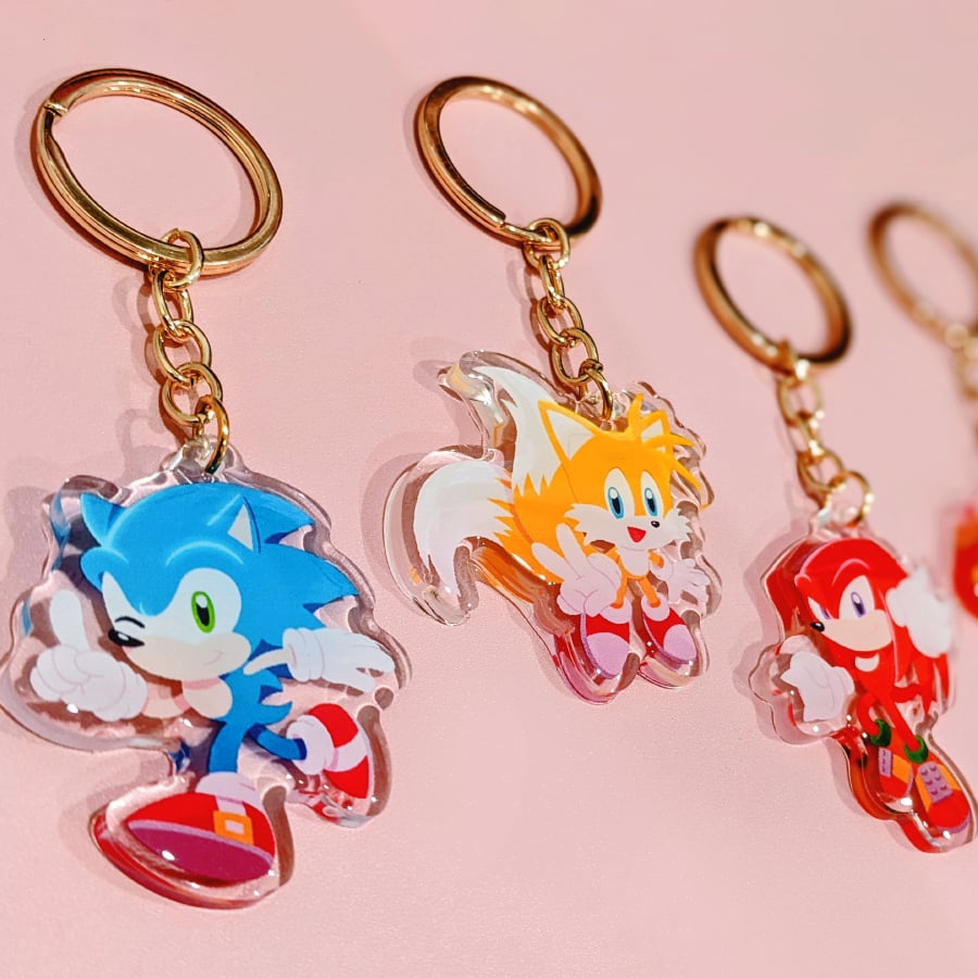Sonic the Hedgehog Shadow, Knuckles, Tails, Amy, Rouge, Silver, Blaze  Acrylic Charms / Keychain 