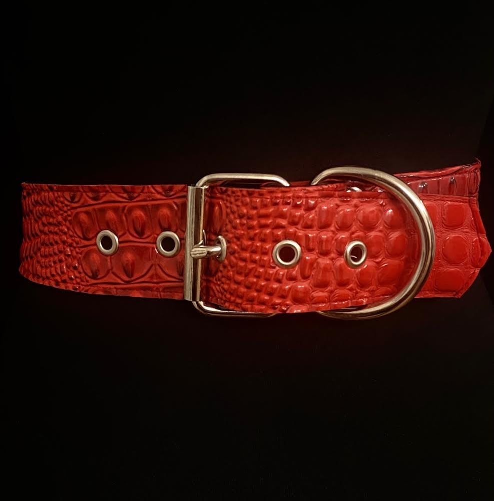 Bat wing red vegan croc chain and ring belt 