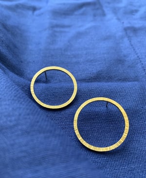 Image of Gold Textured hoop