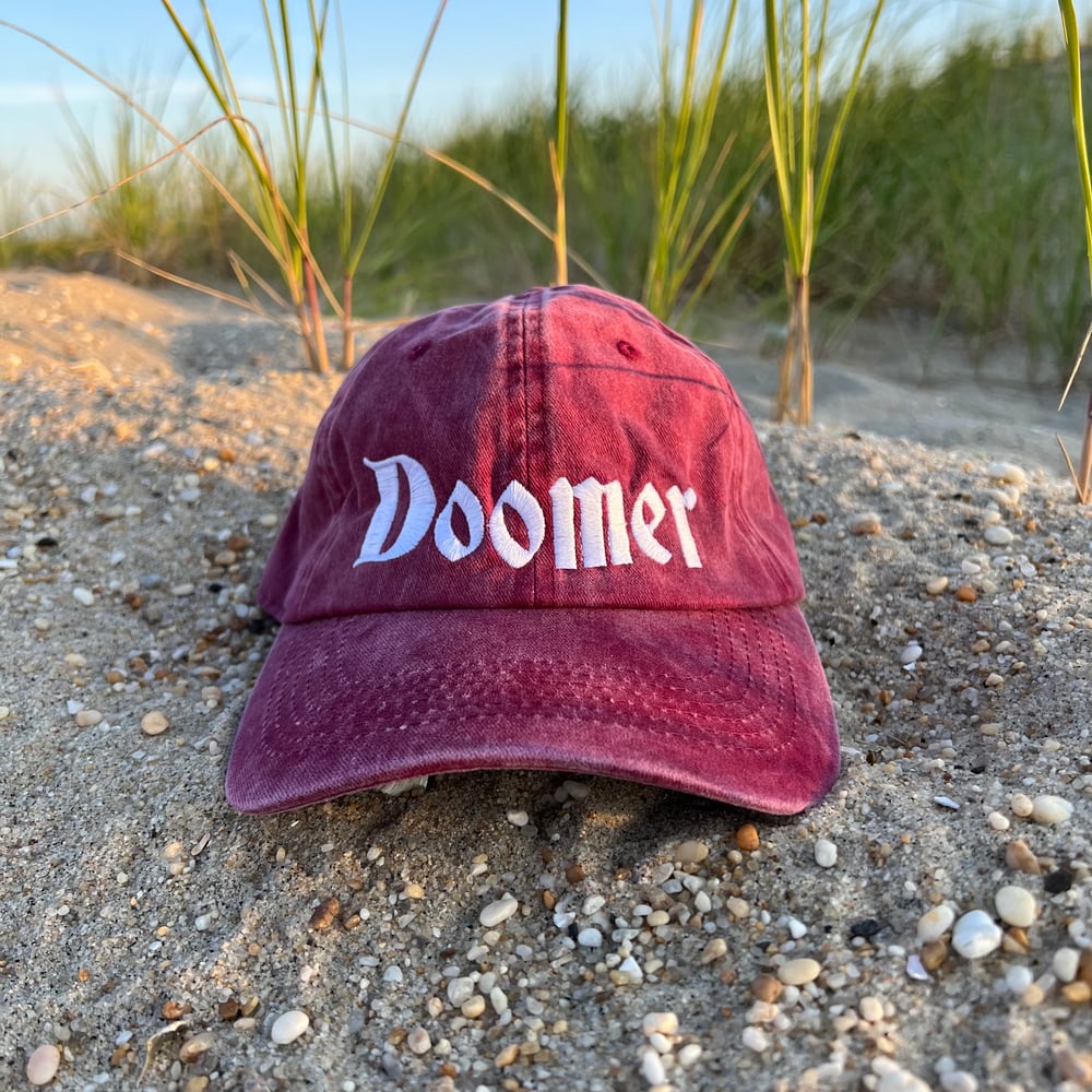 Pigment Dye Doomer Cap w/ Adjustable Buckle Closure (Wine)