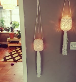 Hanging lantern 