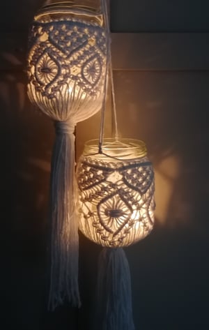 Hanging lantern 