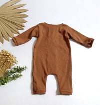 Image 3 of Baby photo session onesie | Conrad | 0-3 months | camel brown