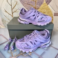 Image 4 of UNISEX LANDING LILAC RUNNERS