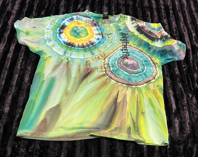 ICE DYED T-SHIRT (Wild Garden/ Actias Luna)