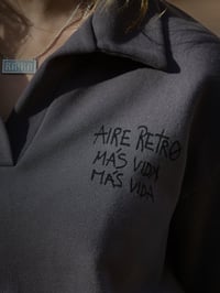 Image 2 of SUDADERA MÁS VIDA GRIS