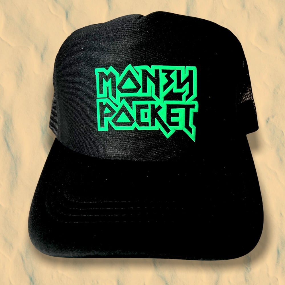 RETRO TRUCKER HAT // BLACK & GREEN 