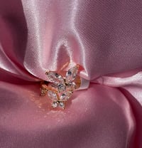 Mariposa ring